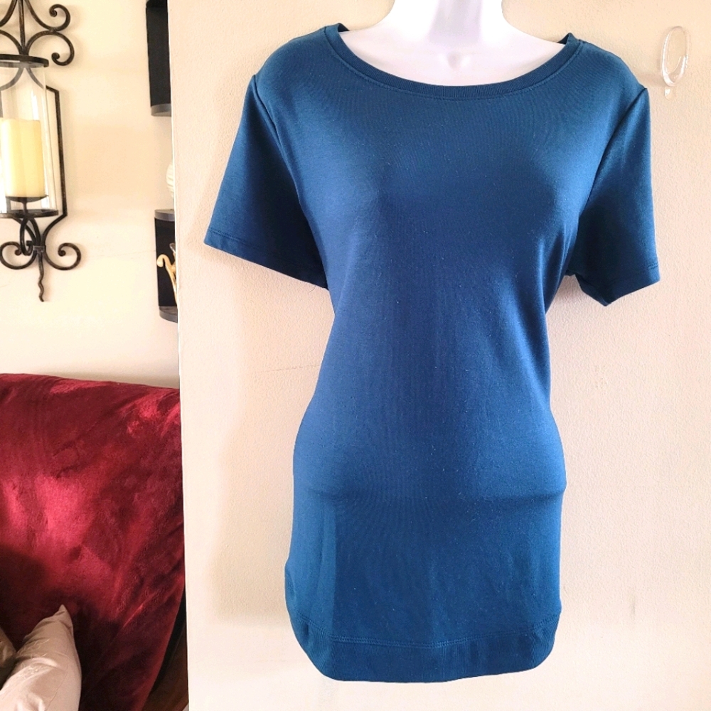 BUNDLE Danskin Athletic Tunic T-shirts with Tulip Hem - Picture 4 of 5